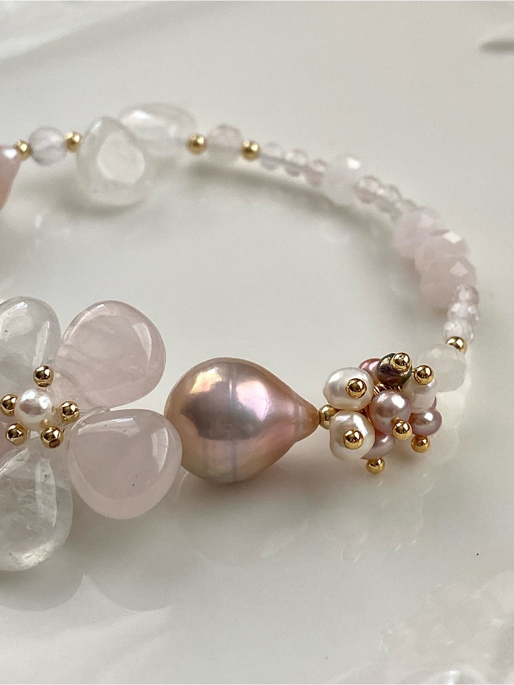 B178-Handmade Rose Quartz Flower And Pink Edsion Pearl Butterfly Bracelet - Picture 5 of 6